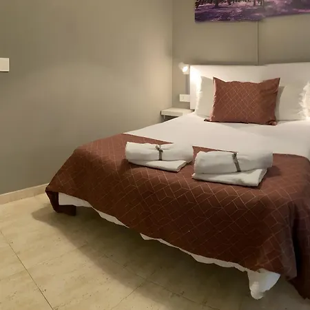 Silvia House أرّاثيفي